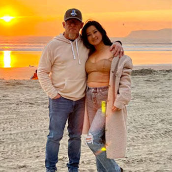 ES20253300 - Surrogate