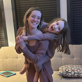 ES20253383 - Surrogate