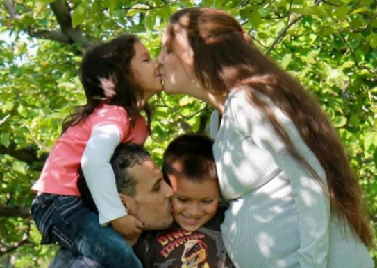 ES20263521 - Surrogate