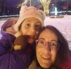 ES20253083 - Surrogate