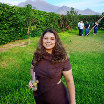 ES20253110 - Surrogate